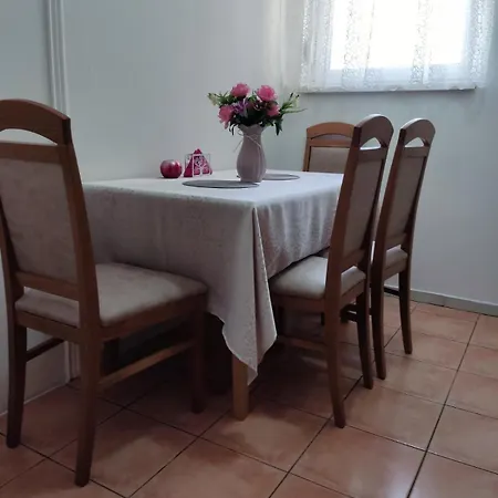 Novakovic Apartment
